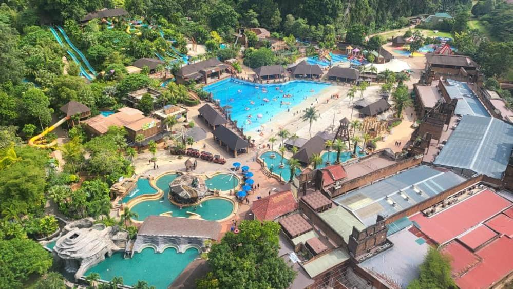 Hotspring 2 Room 1512 Suite Sunway Onsen With Theme Park View 4 Pax تامبون المظهر الخارجي الصورة